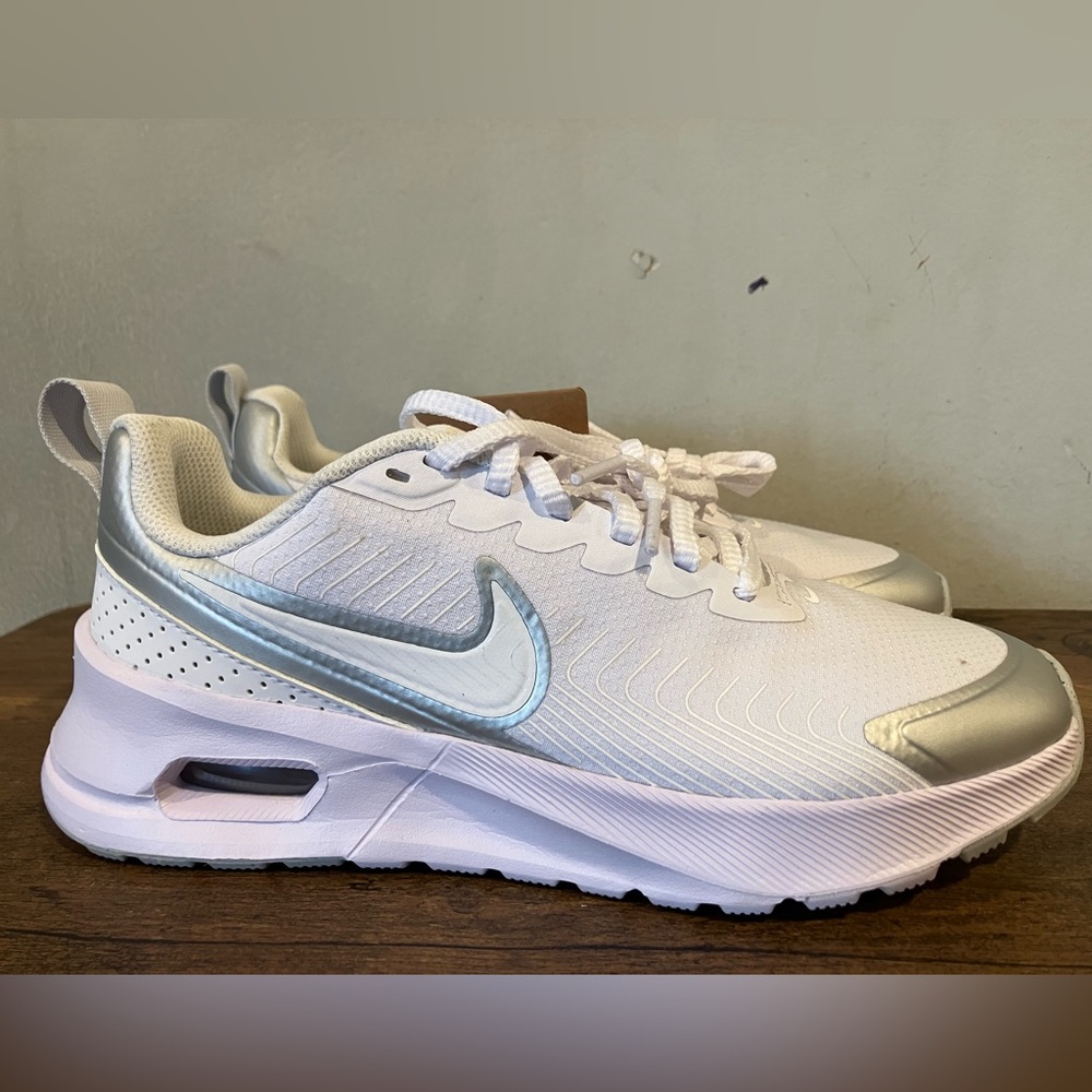 Nike Air Max Nuaxis
White Pure Platinum Metallic Silver (Women's) - Picture 5 of 9
